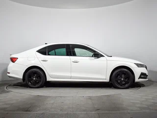 2021 Skoda Octavia IV (A8), белый, 1848000 рублей, вид 4