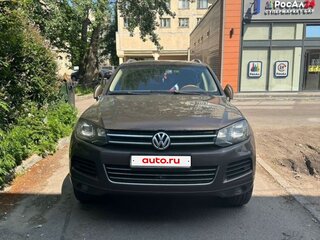 2010 Volkswagen Touareg II, коричневый, 1460000 рублей, вид 5