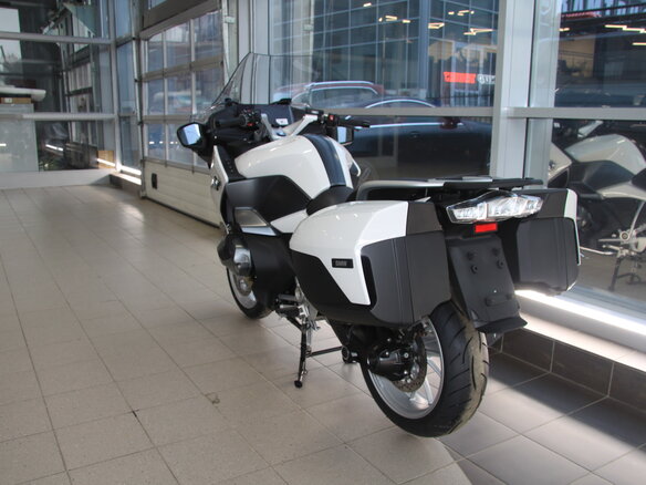 2021 BMW R 1250 RT, белый - вид 9