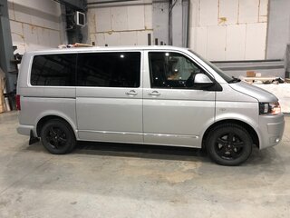 2011 Volkswagen Multivan T5 Рестайлинг, серебристый, 2700000 рублей, вид 3