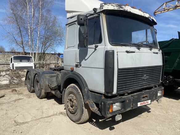 2003 МАЗ 64220, белый, 375000 рублей - вид 1