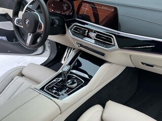 2021 BMW X6 40i III (G06), белый, 8500000 рублей, вид 5