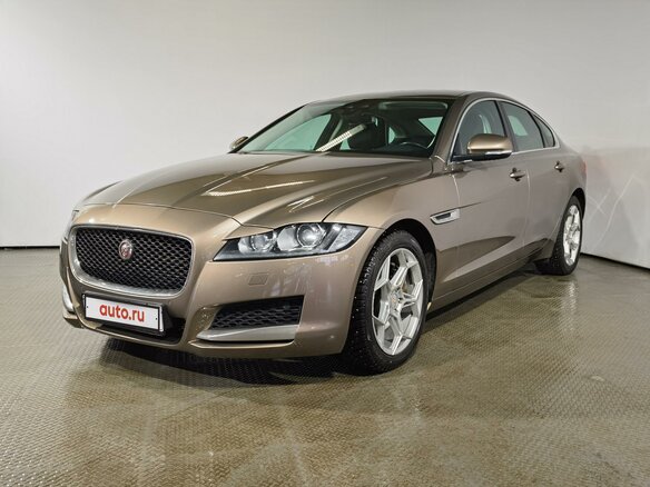 2016 Jaguar XF, коричневый