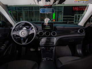 2015 Mercedes-Benz CLA 200 I (C117, X117), фиолетовый, 1699999 рублей, вид 4