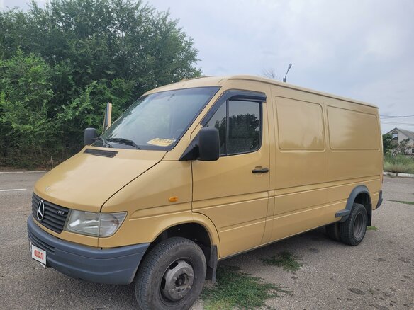 1998 Mercedes-Benz Sprinter, жёлтый, 950000 рублей - вид 7