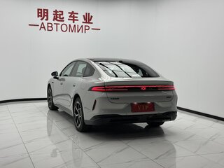 2026 Changan Qiyuan A06 28.39 kWh, серебристый, 2840000 рублей, вид 3