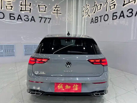 2022 Volkswagen Golf VIII, серый, 1980000 рублей, вид 4