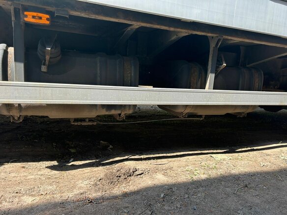 2013 Iveco Daily, белый, 2200000 рублей - вид 3