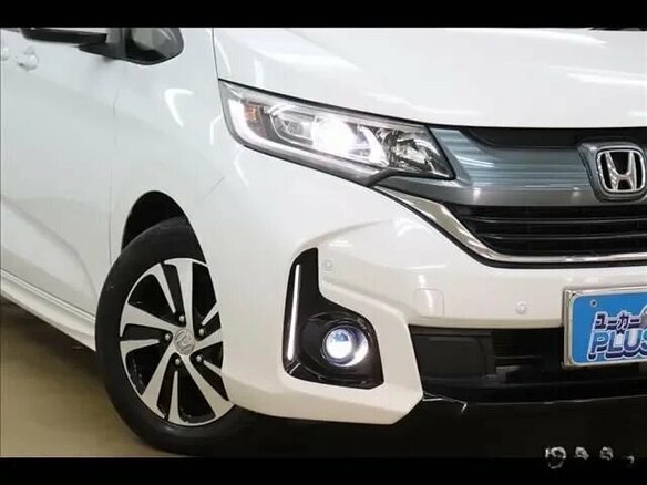 2022 Honda Freed II Рестайлинг, белый - вид 5