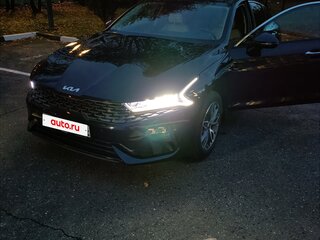 2021 Kia K5 III, синий, 2700000 рублей, вид 1