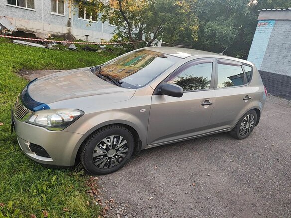 2011 Kia Ceed I Рестайлинг, серебристый, 640000 рублей - вид 7