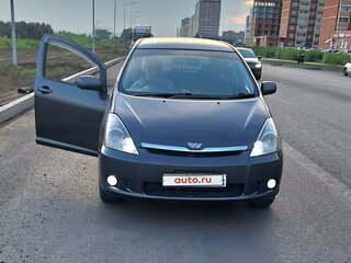 2004 Toyota Wish I, серый, 950000 рублей, вид 4