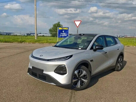 2026 Changan Qiyuan Q05 51.9 kWh II, серебристый, 2520000 рублей, вид 4