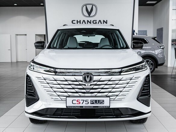 2025 Changan CS75 Plus III, белый, 3669900 рублей - вид 3