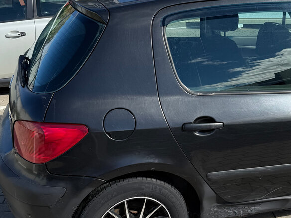2003 Peugeot 307 I, чёрный, 175000 рублей - вид 16