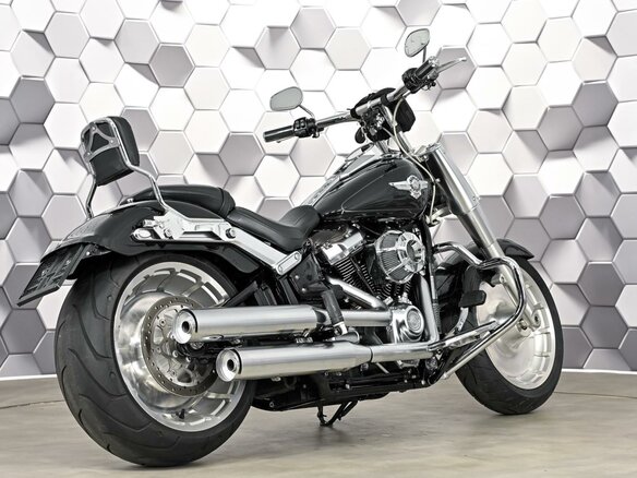 2017 Harley-Davidson Fat Boy, чёрный, 1729000 рублей - вид 6