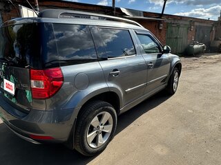 2015 Skoda Yeti I Рестайлинг, серый, 1610000 рублей, вид 3