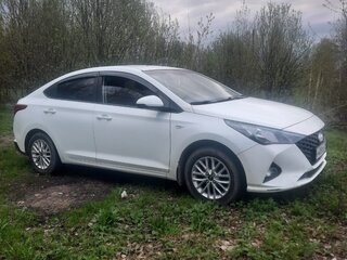 2020 Hyundai Solaris II Рестайлинг, белый, 1450000 рублей, вид 4