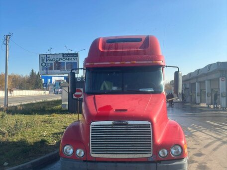 2000 Freightliner Century Class, красный, 1190000 рублей, вид 5