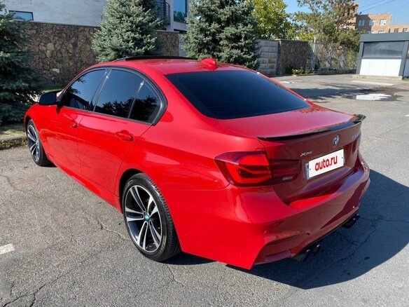 2018 BMW 3 серии 330i xDrive VI (F3x) Рестайлинг, красный, 2000000 рублей - вид 16