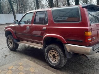 1990 Toyota 4Runner II, красный, 680000 рублей, вид 3