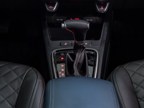 2019 Kia Rio IV, чёрный - вид 9
