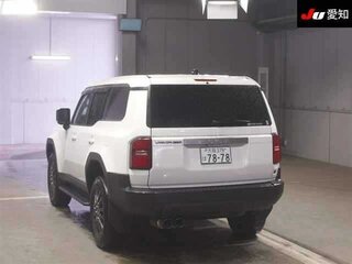 2024 Toyota Land Cruiser Prado 250 Series, белый, 7200000 рублей, вид 2