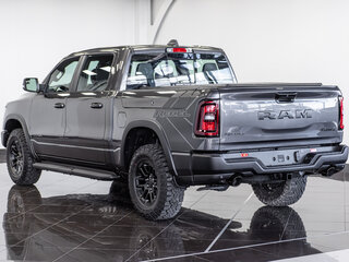 2025 Ram 1500 Crew Cab V Рестайлинг, серый, 8590000 рублей, вид 5