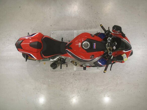 2017 Honda CBR 1000 RR/RA Fireblade, чёрный, 850000 рублей - вид 2