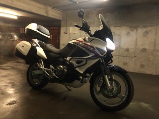 2011 Honda XL1000V Varadero, белый, 1000000 рублей, вид 2