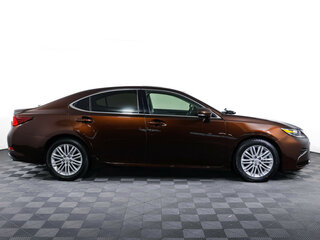 2015 Lexus ES 250 VI Рестайлинг, коричневый, 2326500 рублей, вид 4