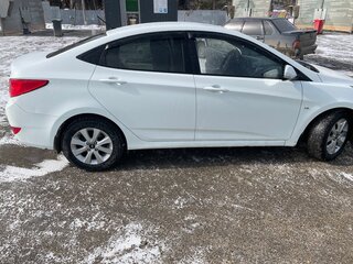 2016 Hyundai Solaris I Рестайлинг, белый, 1150000 рублей, вид 4