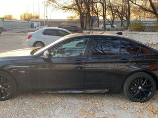 2013 BMW 5 серии 520i VI (F10/F11/F07), чёрный, 2350000 рублей, вид 5