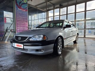 2000 Toyota Avensis I Рестайлинг, серебристый, 450000 рублей, вид 1