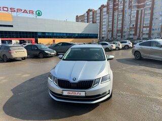 2018 Skoda Octavia III (A7) Рестайлинг, серебристый, 2222222 рублей, вид 3