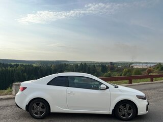 2011 Kia Cerato Koup II, белый, 750000 рублей, вид 5