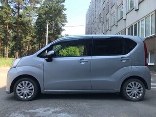 2018 Daihatsu Move VI Рестайлинг, серебристый, 860000 рублей, вид 3