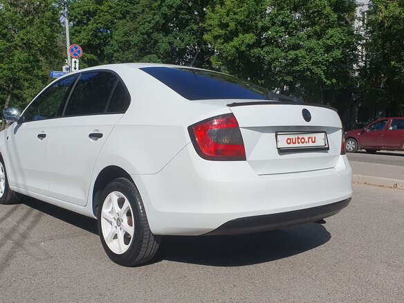 2016 Skoda Rapid I, белый, 850000 рублей - вид 9