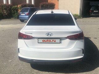 2021 Hyundai Solaris II Рестайлинг, белый, 1200000 рублей, вид 3