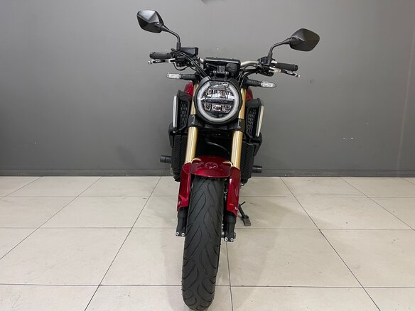 2021 Honda CB 650R, красный, 840000 рублей - вид 2