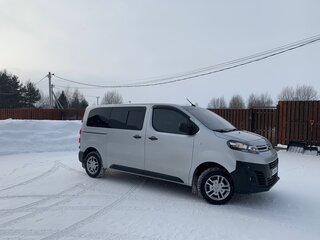 2017 Citroen Jumpy III, серебристый, 2450000 рублей, вид 2