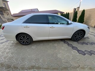 2017 Toyota Camry VII (XV50) Рестайлинг 2, белый, 2300000 рублей, вид 3