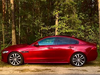 2016 Jaguar XE I, пурпурный, 1726559 рублей, вид 1