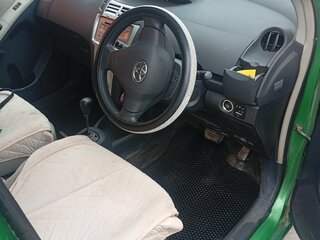 2005 Toyota Vitz II (XP90), зелёный, 370000 рублей, вид 5