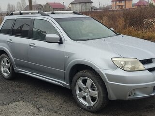 2007 Mitsubishi Outlander I, серебристый, 850000 рублей, вид 3