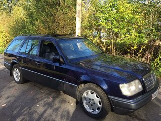 1995 Mercedes-Benz E-Класс 220 I (W124), синий, 750000 рублей, вид 5