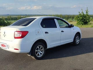 2017 Renault Logan II, белый, 620000 рублей, вид 3