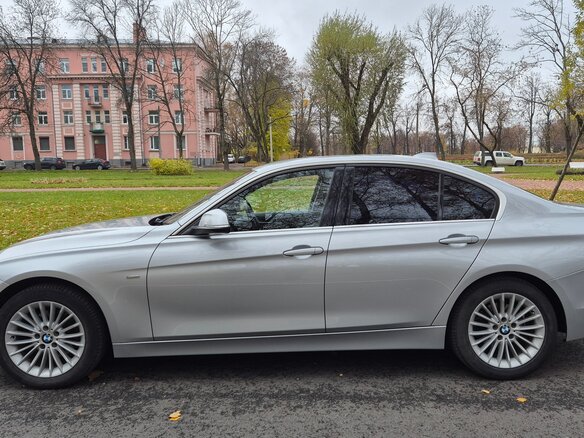 2017 BMW 3 серии 318i VI (F3x) Рестайлинг, серебристый, 1700000 рублей - вид 3