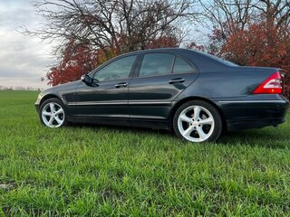 2001 Mercedes-Benz C-Класс 240 II (W203), синий, 1300000 рублей, вид 3