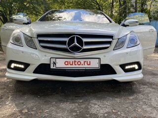 2009 Mercedes-Benz E-Класс 350 IV (W212, S212, C207), белый, 1350000 рублей, вид 3